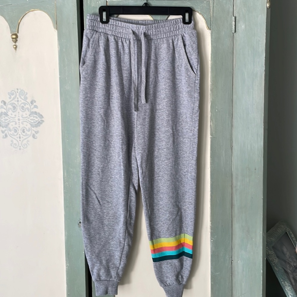 Like new O’Neil sweat pants size xs